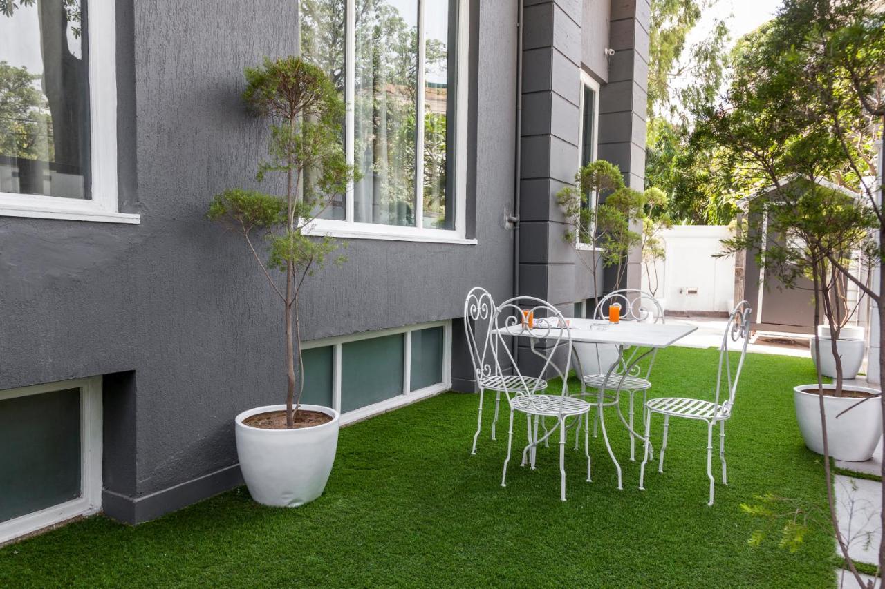 Oyo Townhouse 010 La Paradise New Delhi Exterior photo